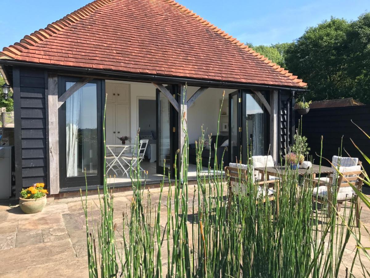 Bed and Breakfast The Cow Hide Arundel Exterior foto